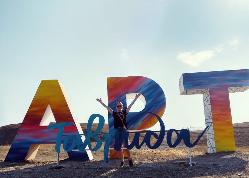 Председатель Молодежного Совета города Туапсе Анастасия Воронина приняла участие в фестивале «Таврида-АРТ»