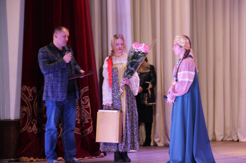 Анна Тимофеева в день рождения подарила туапсинцам сольный концерт 
