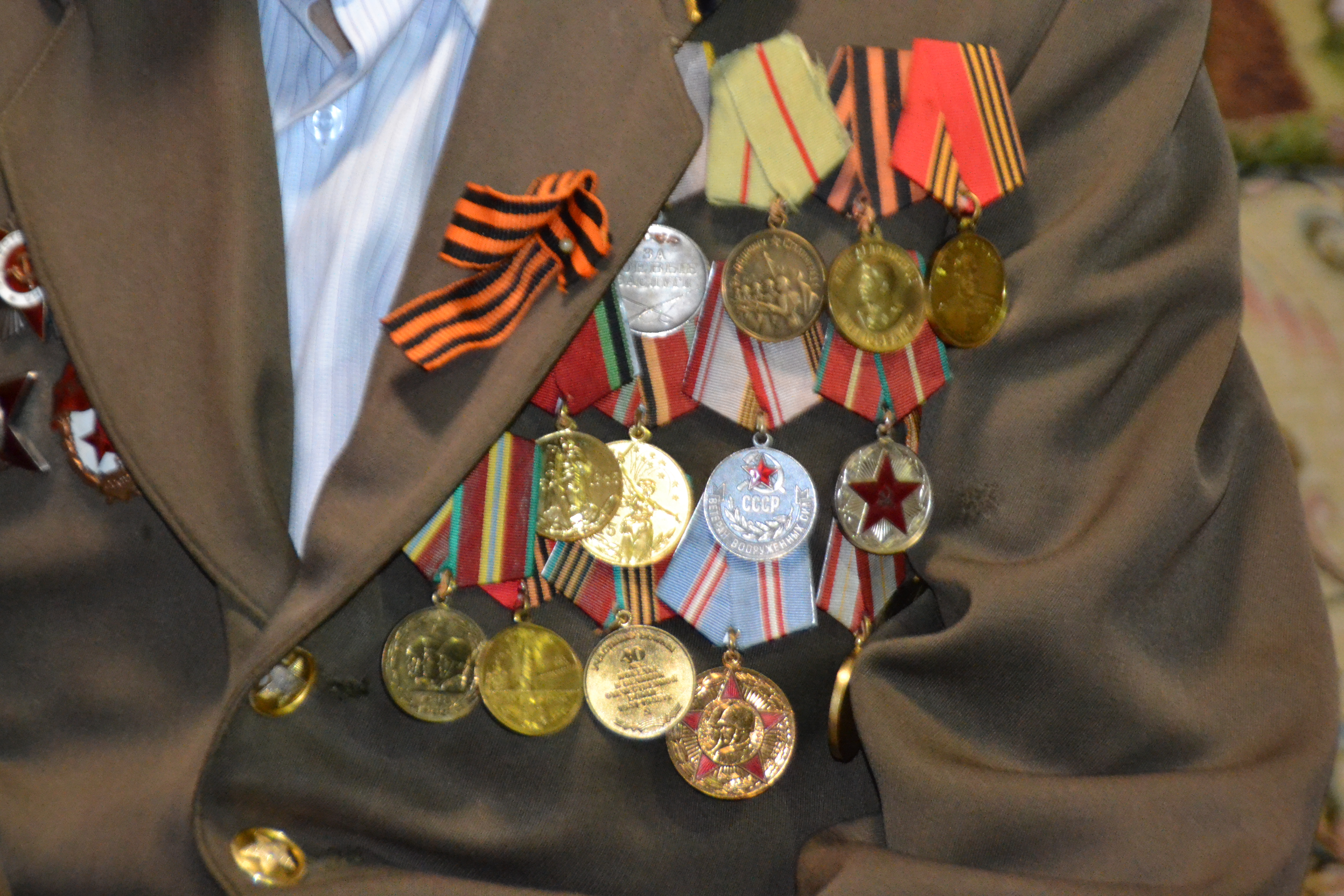 Ветеранов Великой Отечественной войны поздравляют с наступающим Новым Годом – Годом памяти и славы 