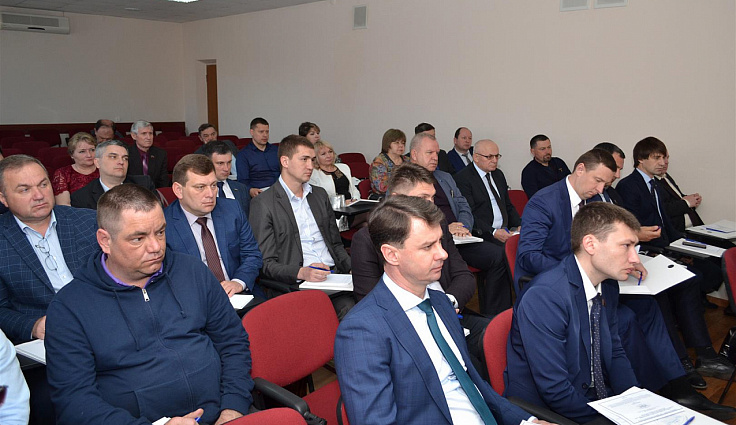 Владимир Стародубцев принимает участие в семинаре для председателей Советов, организованном  Законодательным Собранием Краснодарского края 