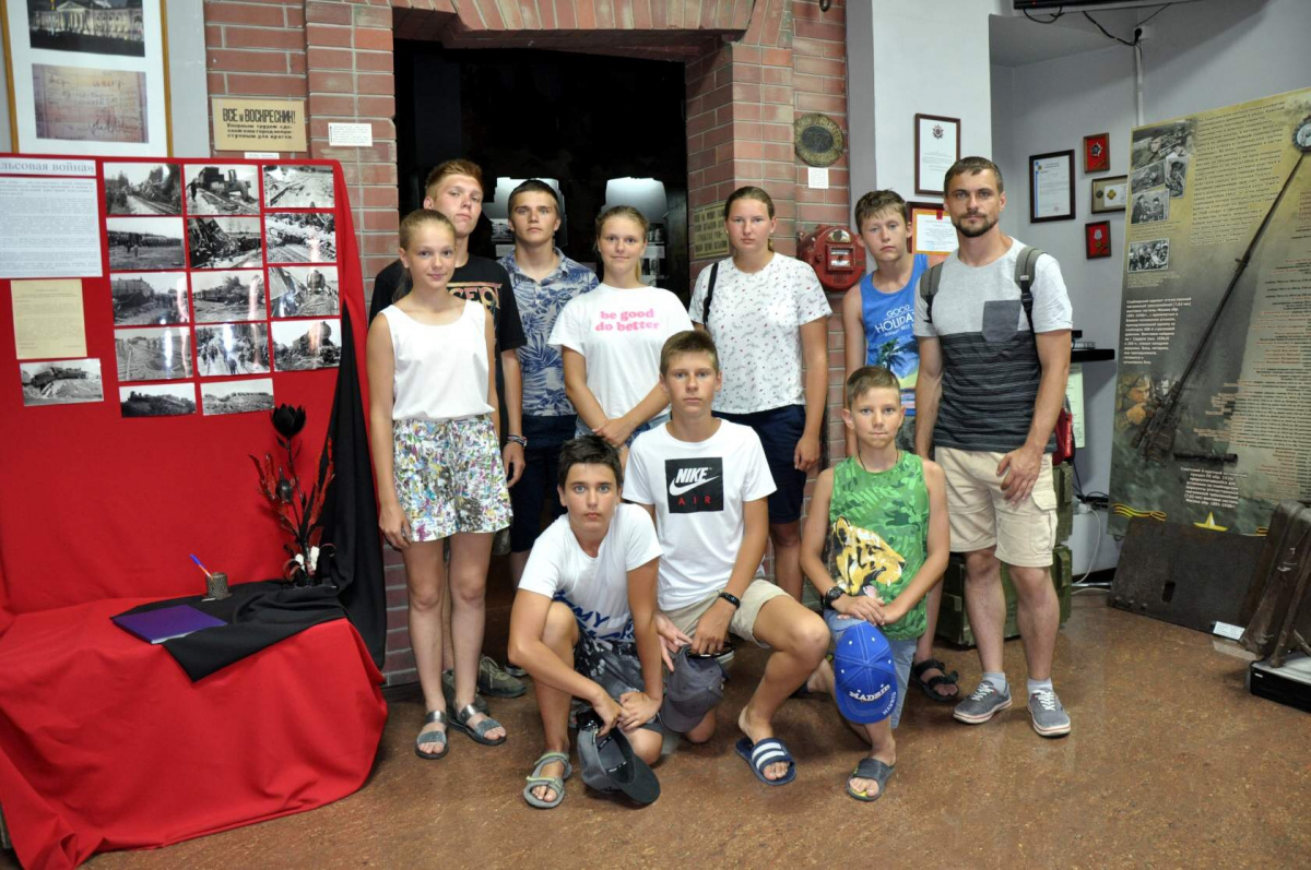 2 июля воспитанники военно-морского лагеря "Морские котики" посетили музей обороны 